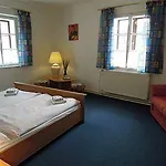 Linden Maison d'hôtes 3*