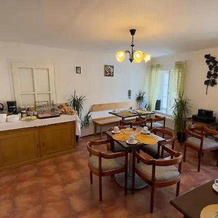 Casa de hóspedes Linden 3*