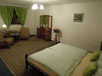 Linden Český Krumlov